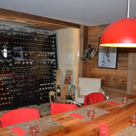 Le De L'atelier Bed & Breakfast Champery